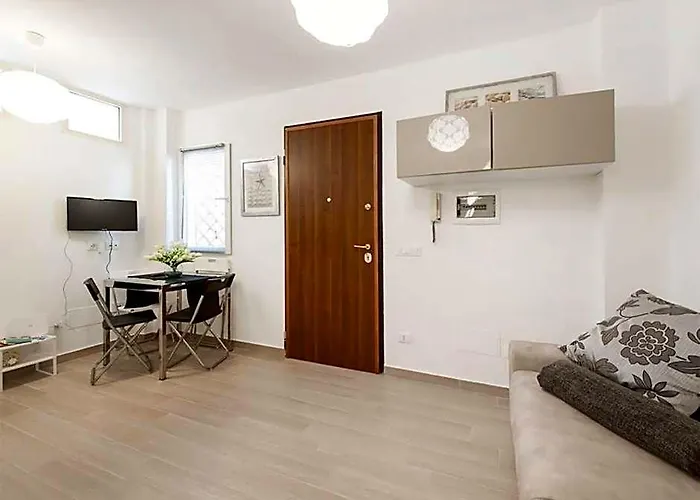 Hotel Condotti 3*